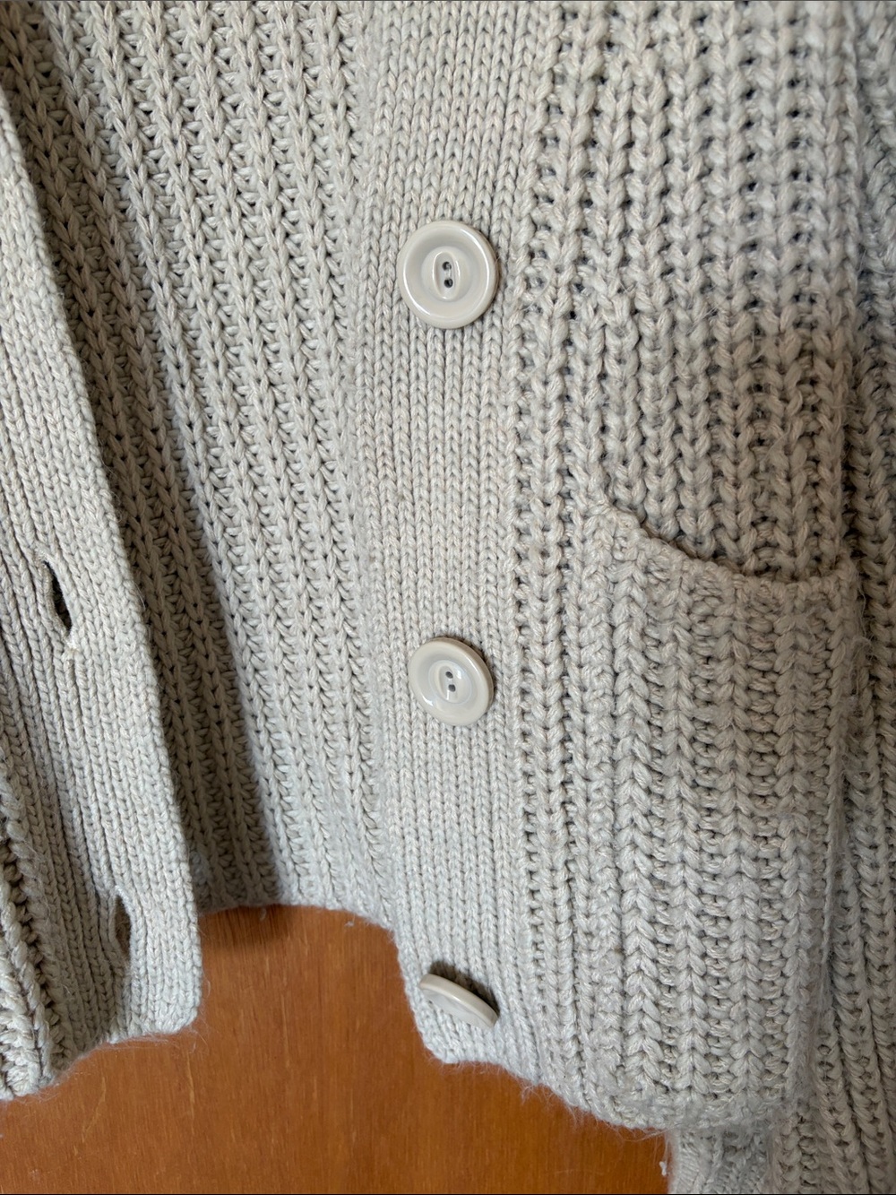 Urban Outfitters Cropped Chunky Knit Cardigan - Tan - Picture 4 of 5
